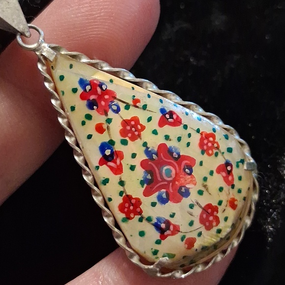 Vintage Handcrafted Persian Silver Pendant with Colorful Bird Design. 18 In Long - Picture 3 of 8